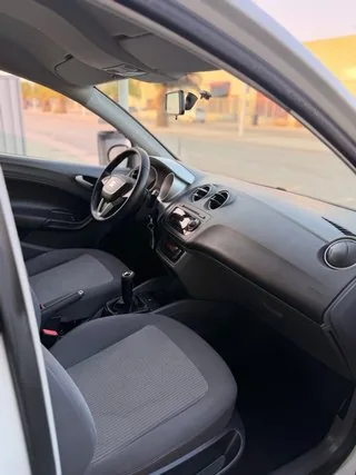 Detalle del interior del SEAT Ibiza 1.6 TDI 105 CV Style