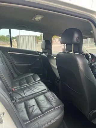 Interior y salpicadero del Volkswagen Golf GT 2.0 TDI 170 CV