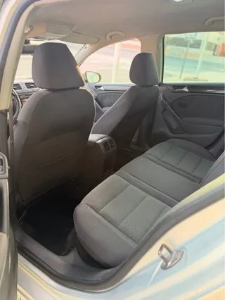 Interior y salpicadero del Volkswagen Golf 2.0 TDI 110 CV