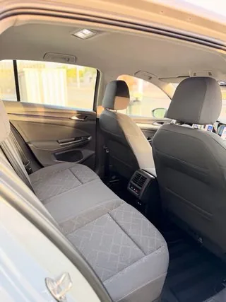 Plazas traseras del Volkswagen Golf 2.0 TDI 150 CV Life