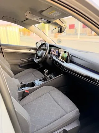 Detalle del interior del Volkswagen Golf 2.0 TDI 150 CV Life